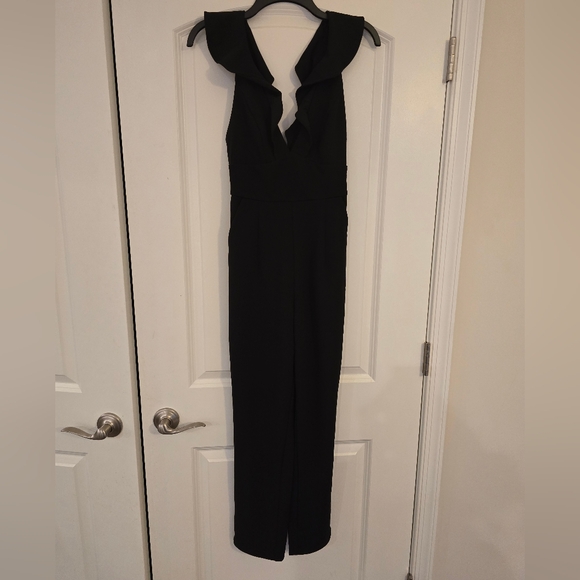 🖤 Lulu's Leilani Black Ruffled Jumpsuit Romper New Years Eve Business Formal - Picture 5 of 14